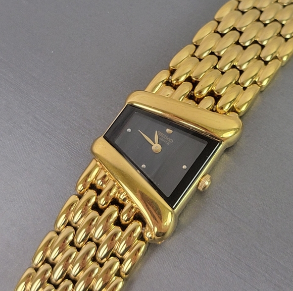 Seiko Accessories - SEIKO VTG Rivoli 4N00-5749 Trapezoid Watch - WORKING